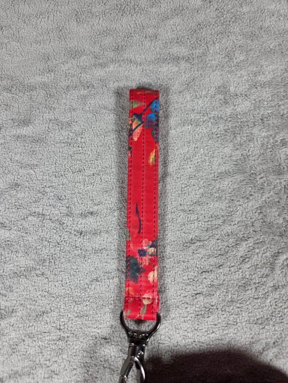 Lug Tandem Zip RFID Wristlet Wallet in Bouquet Red Floral Pattern Full Zip